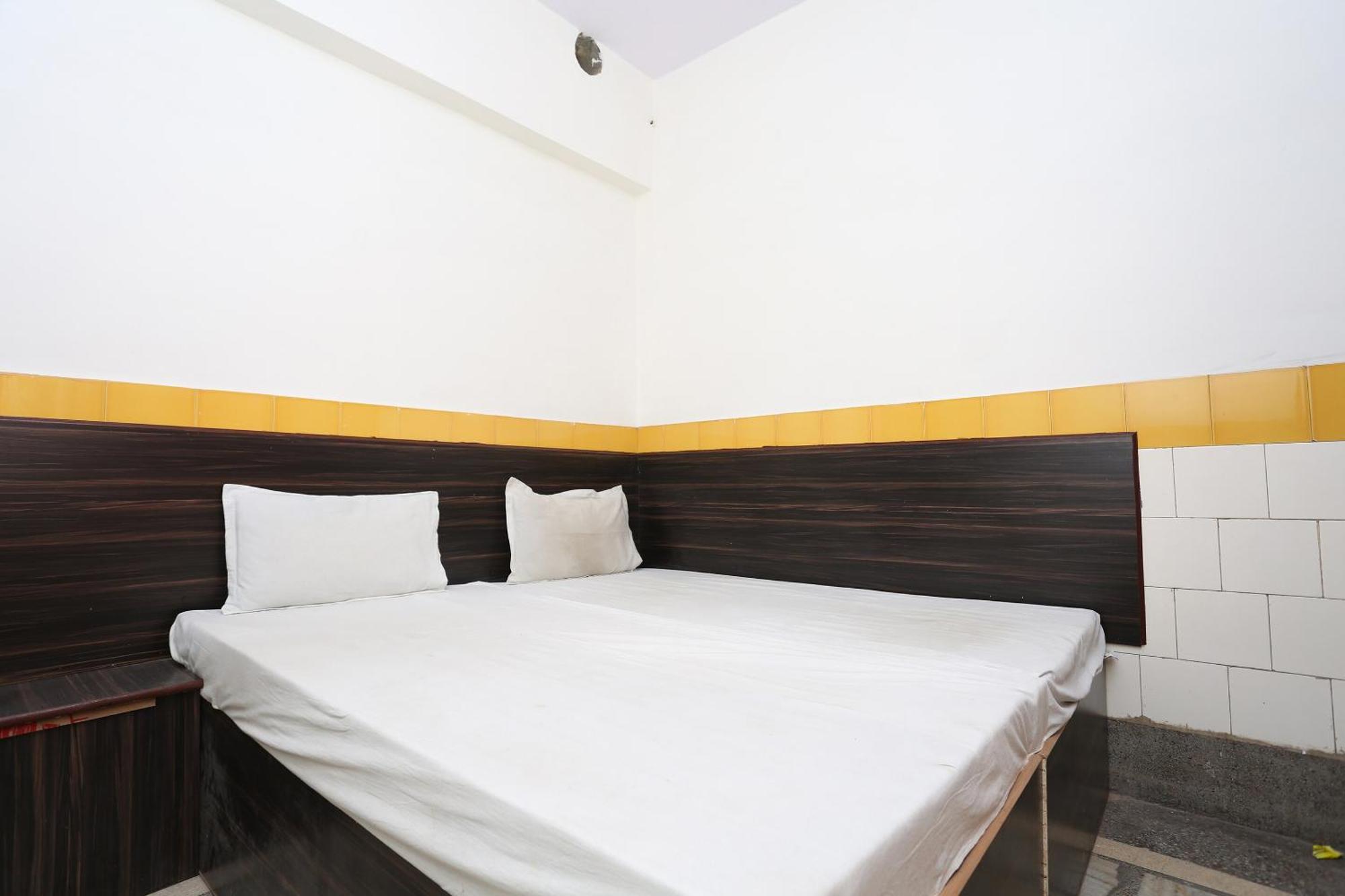 Spot On Hotel Anand Bhawan Аліґарх Екстер'єр фото
